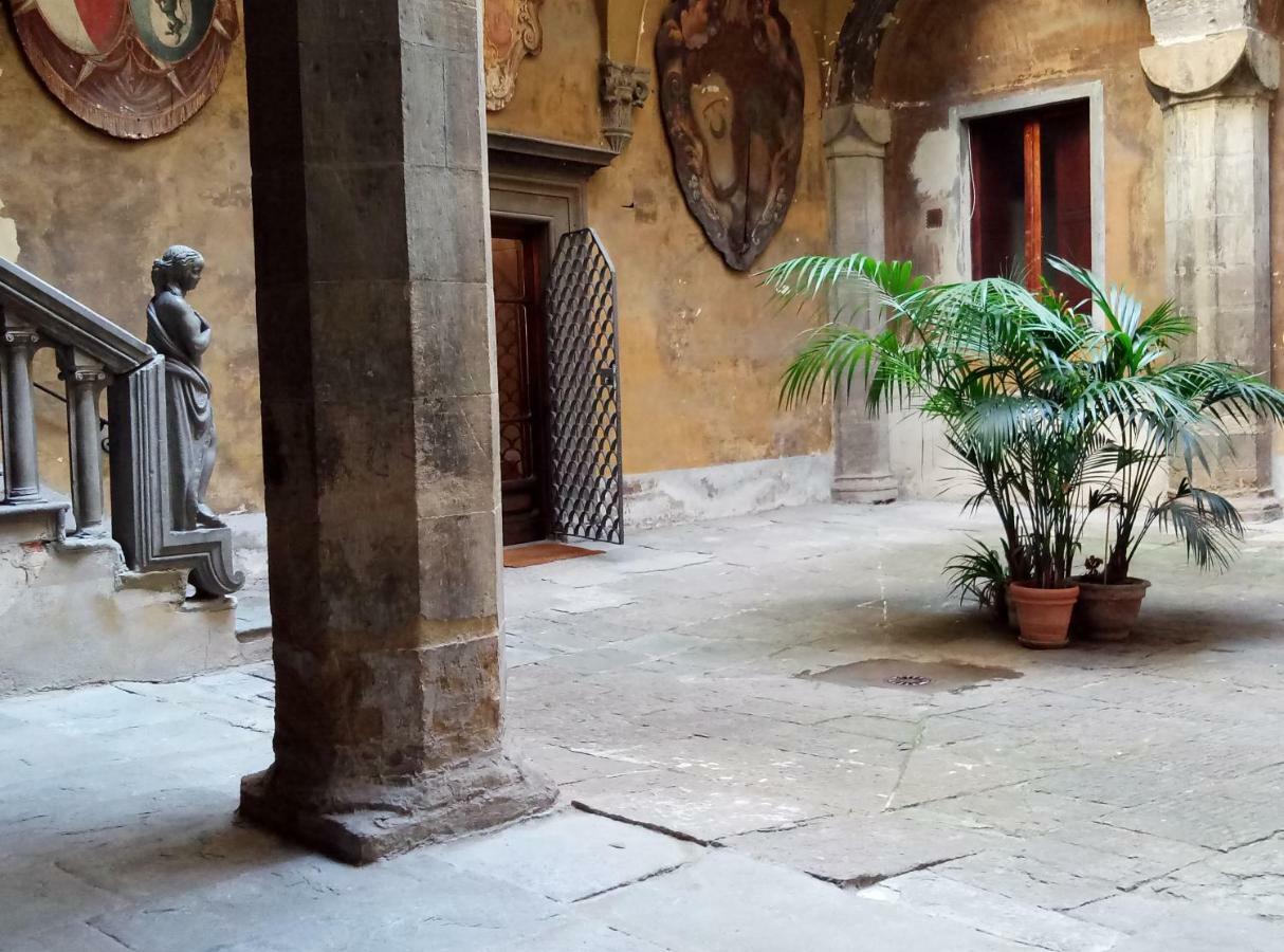Apartamento Palazzo Larioni Dei Bardi Florencia Exterior foto